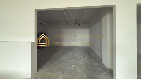Apartamento T2 para Venda em Charneca de Caparica e Sobreda