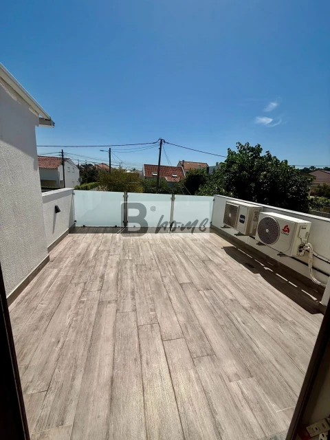 Moradia T3 para Venda em Charneca de Caparica e Sobreda