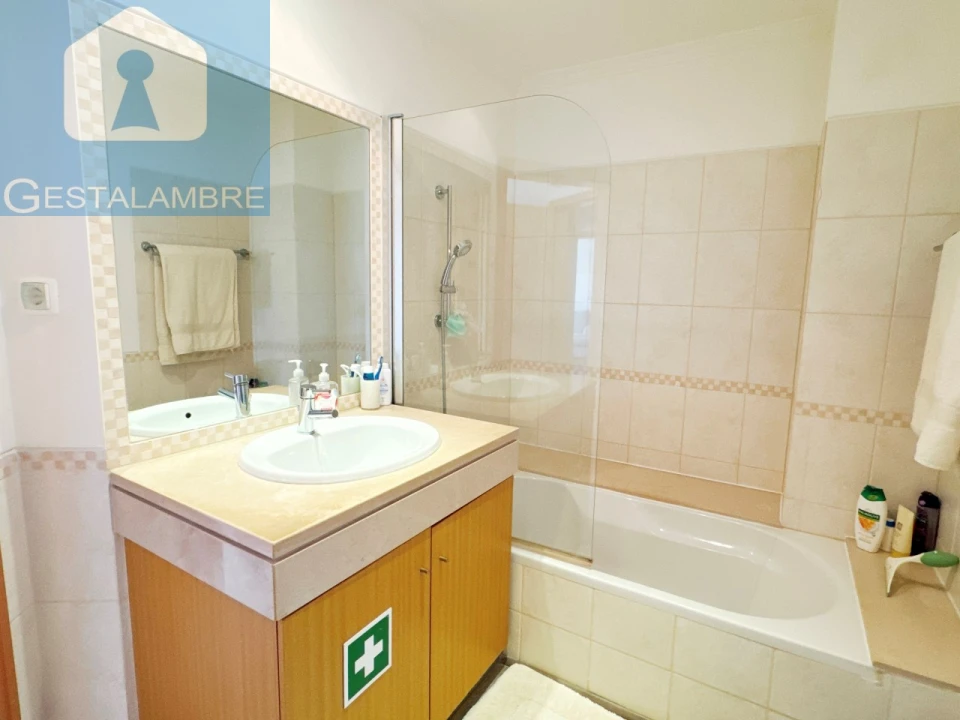 Apartamento T2 para Venda em Albufeira e Olhos de Água Foto 12