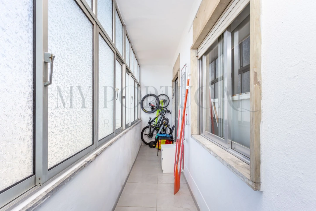 Apartamento T1 para Venda em Odivelas Foto 6
