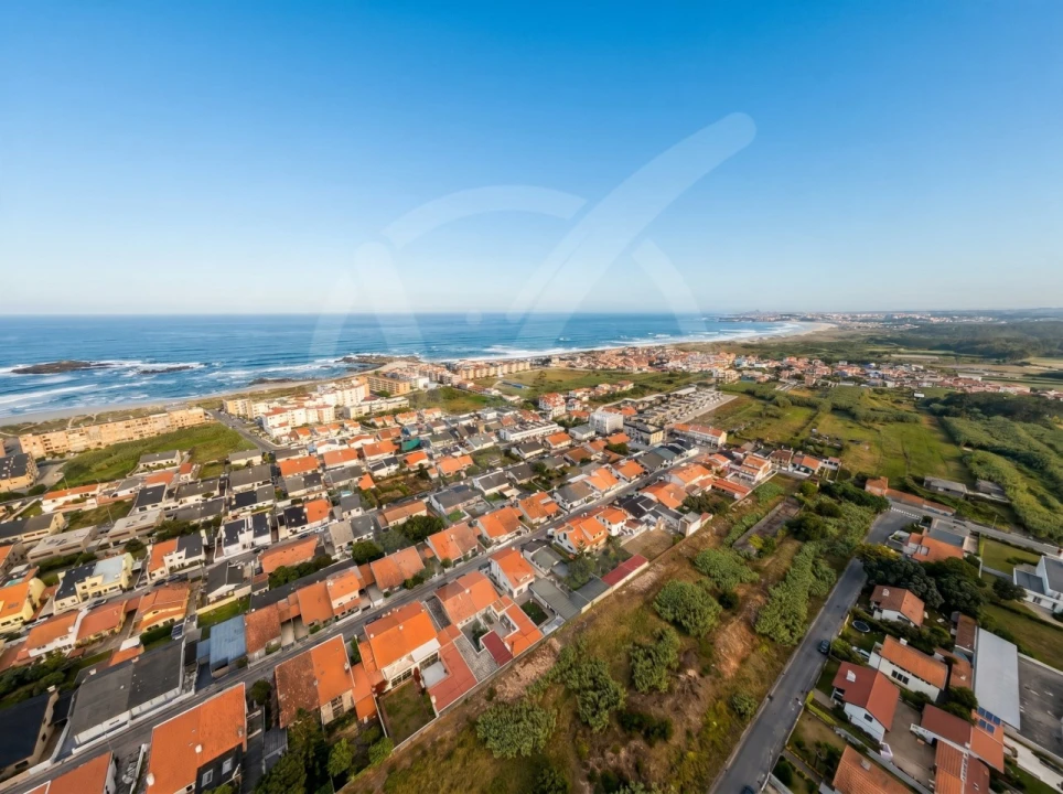 Moradia T3 para Venda em Mindelo Foto 24