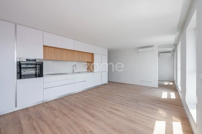 Apartamento T1 para Venda em Mafamude e Vilar do Paraíso