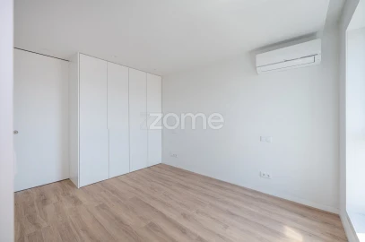 Apartamento T1 para Venda em Mafamude e Vilar do Paraíso