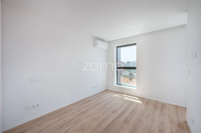 Apartamento T1 para Venda em Mafamude e Vilar do Paraíso