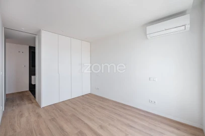 Apartamento T1 para Venda em Mafamude e Vilar do Paraíso