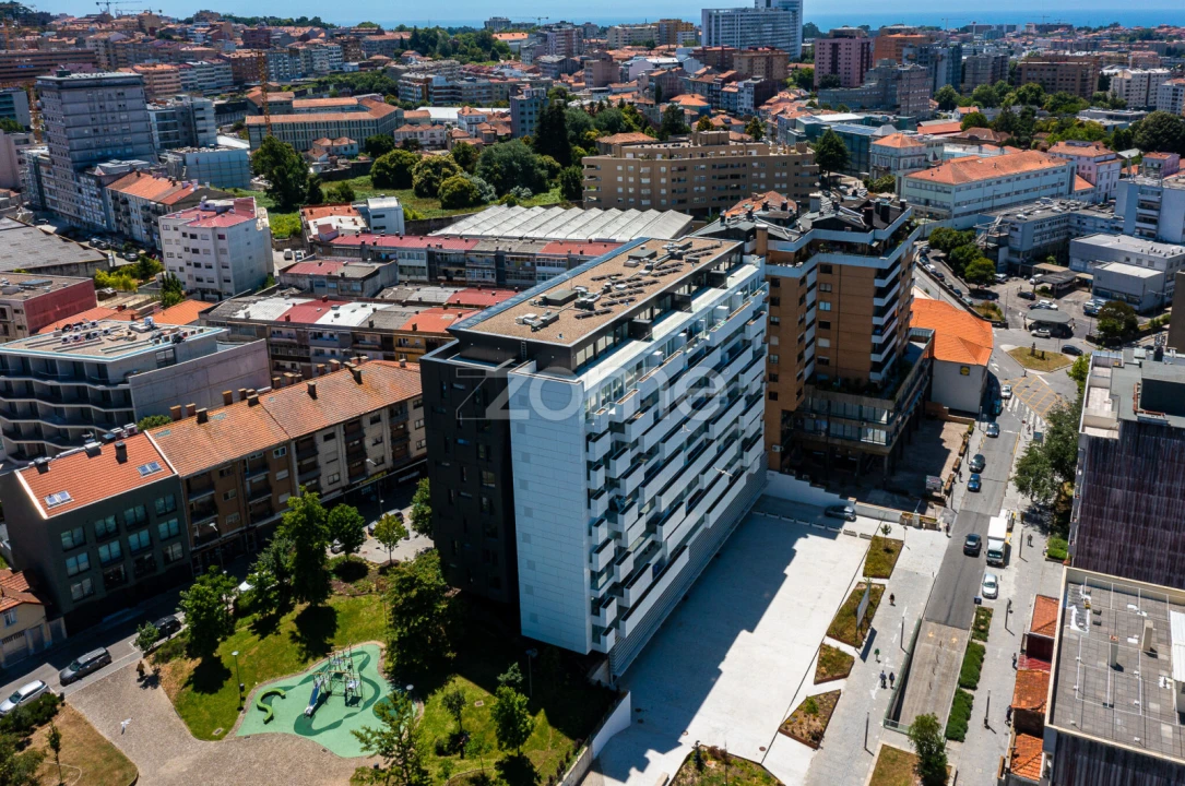 Apartamento T1 para Venda em Mafamude e Vilar do Paraíso Foto 31