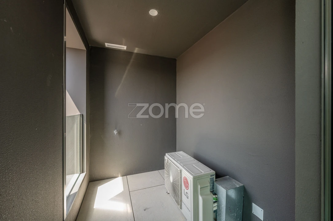 Apartamento T1 para Venda em Mafamude e Vilar do Paraíso Foto 16