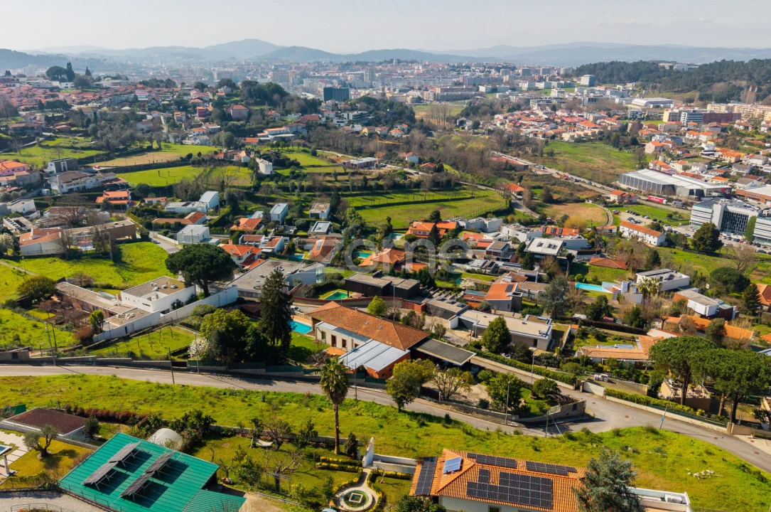 Moradia T5 para Venda em Nogueiró e Tenões Foto 72