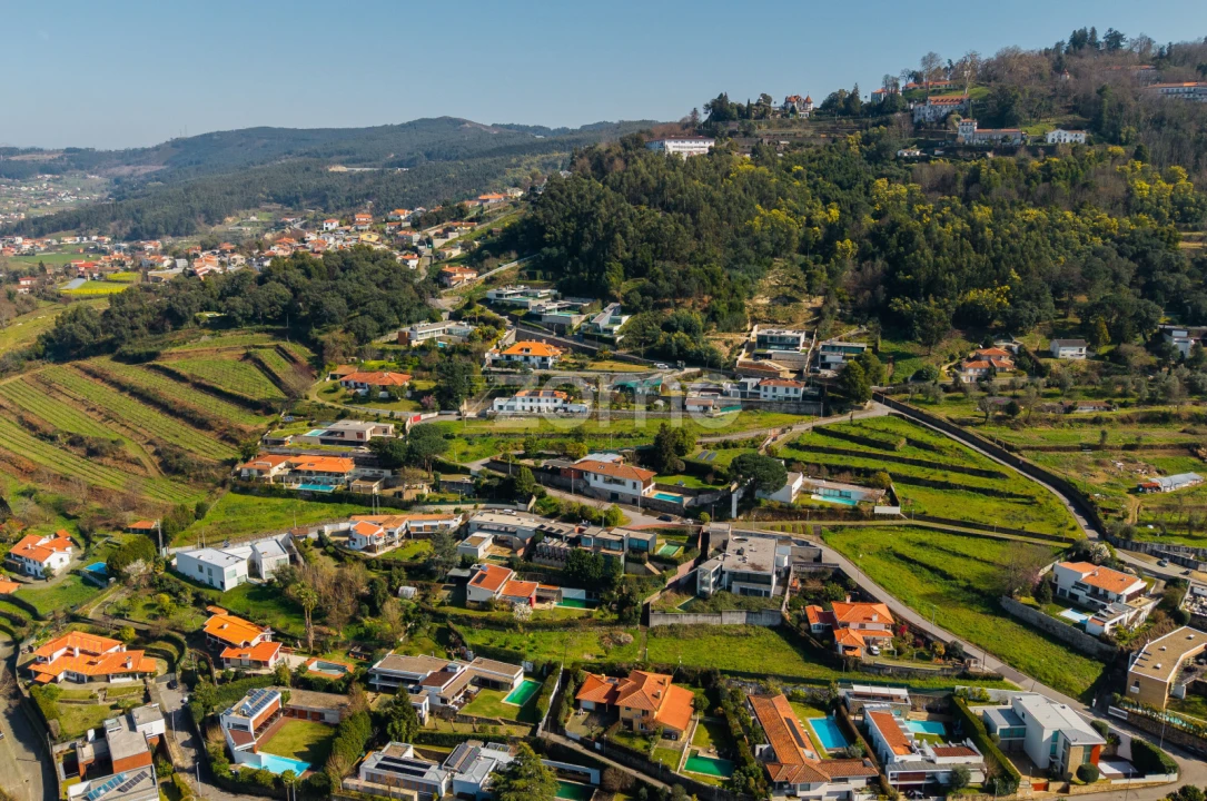 Terreno para Venda em Nogueiró e Tenões Foto 7