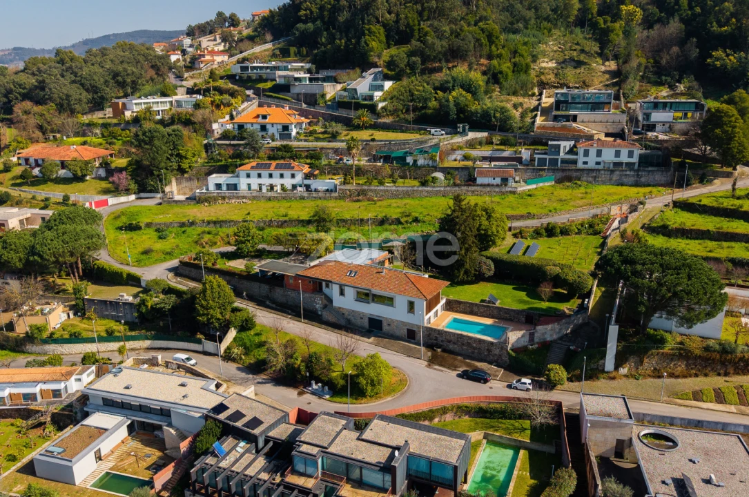 Terreno para Venda em Nogueiró e Tenões Foto 10