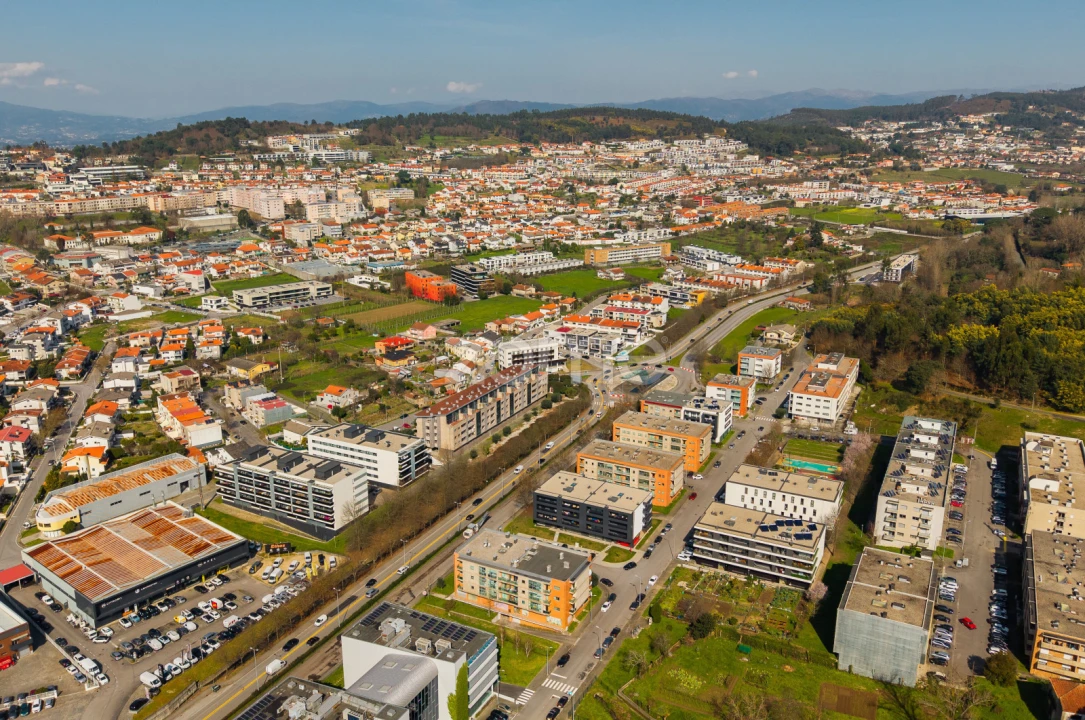 Terreno para Venda em Nogueiró e Tenões Foto 4