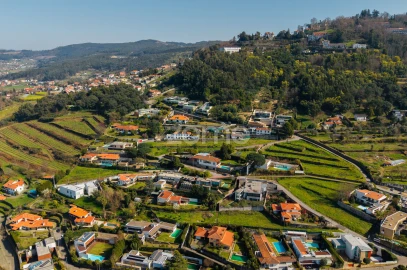 Terreno para Venda em Nogueiró e Tenões
