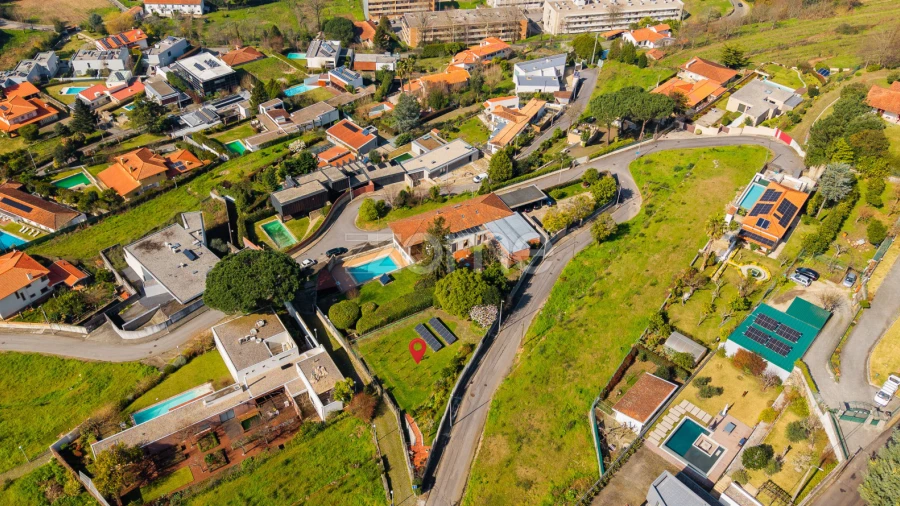 Terreno para Venda em Nogueiró e Tenões