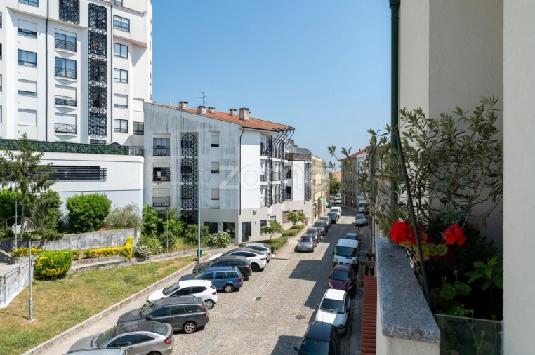 Apartamento T3 para Venda em Cedofeita, Santo Ildefonso, Sé, Miragaia, São Nicolau e Vitória Foto 23