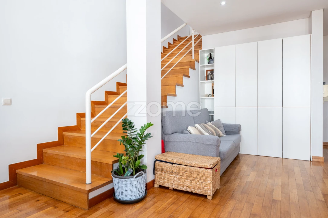 Apartamento T3 para Venda em Cedofeita, Santo Ildefonso, Sé, Miragaia, São Nicolau e Vitória Foto 5