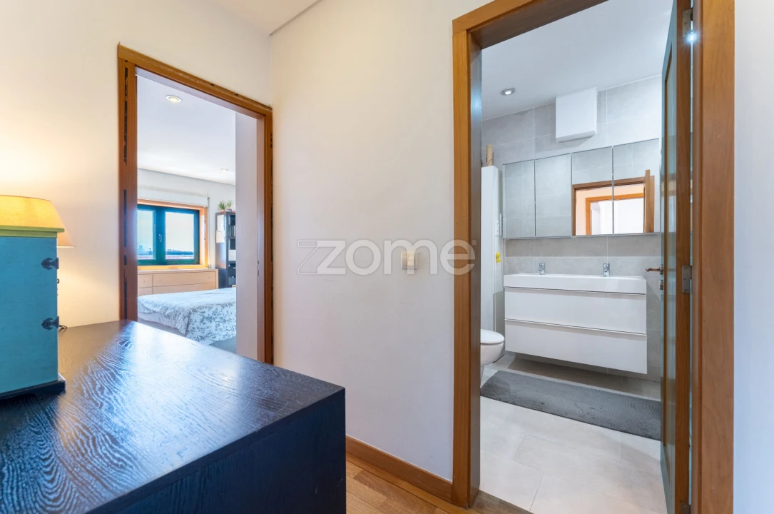 Apartamento T3 para Venda em Cedofeita, Santo Ildefonso, Sé, Miragaia, São Nicolau e Vitória Foto 13
