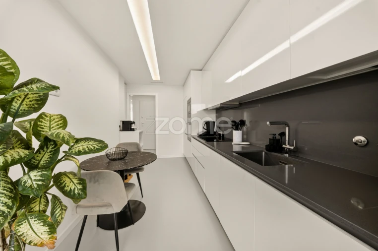 Apartamento T3 para Venda em São Domingos de Rana Foto 3