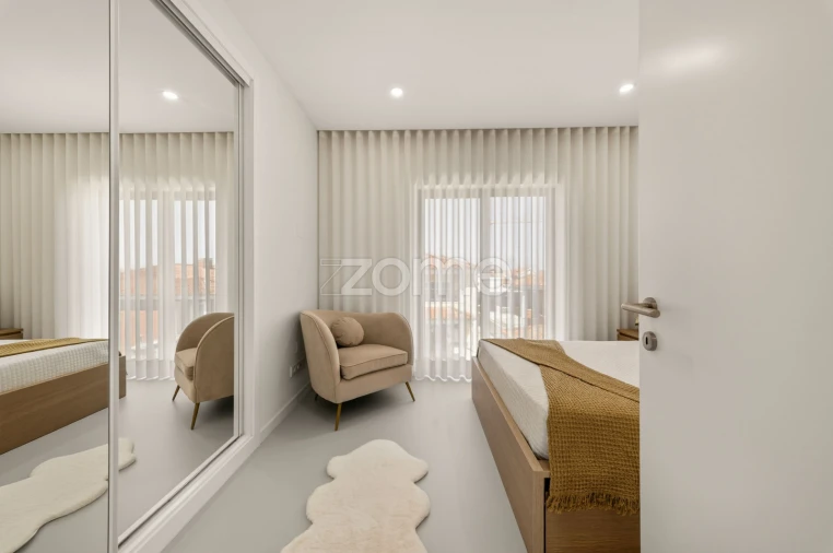 Apartamento T3 para Venda em São Domingos de Rana Foto 12