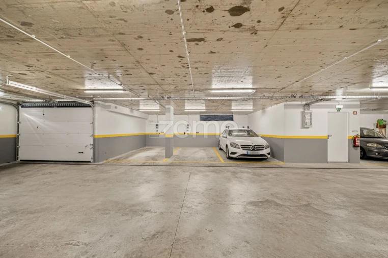 Apartamento T3 para Venda em São Domingos de Rana Foto 25