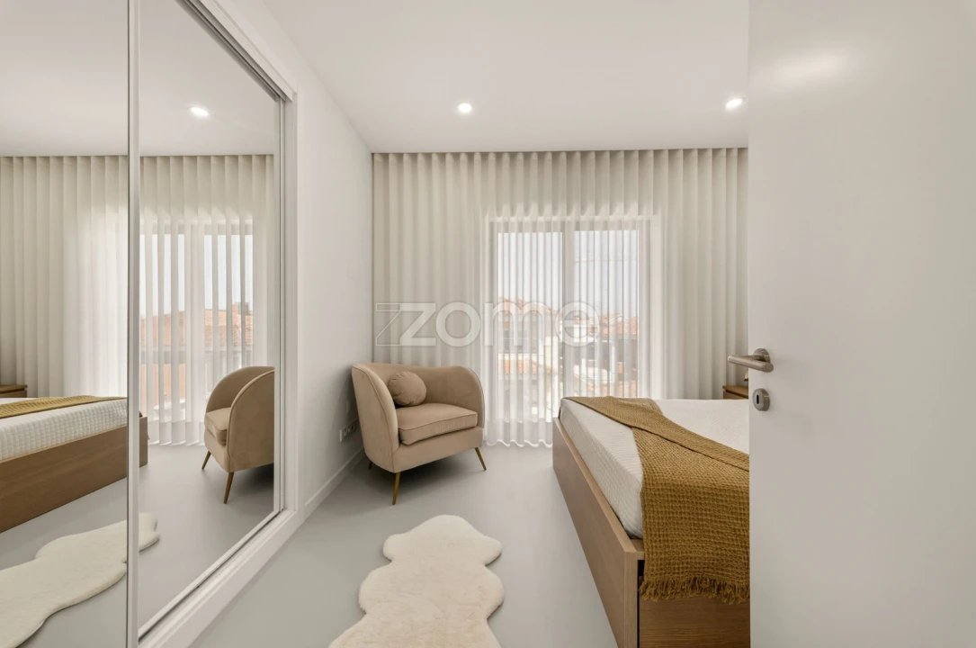 Apartamento T3 para Venda em São Domingos de Rana Foto 12