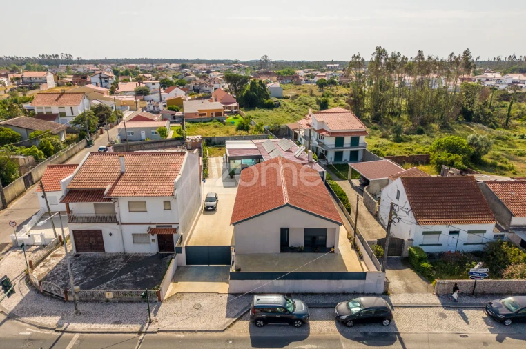 Moradia T3 para Venda em Marinha Grande Foto 46