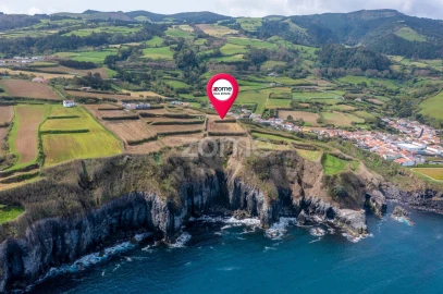 Terreno para Venda em Ribeira Grande (Conceição)