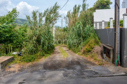 Terreno para Venda em Ribeira Grande (Conceição)