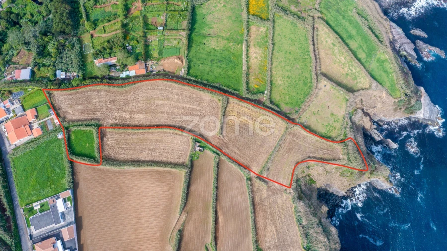 Terreno para Venda em Ribeira Grande (Conceição)