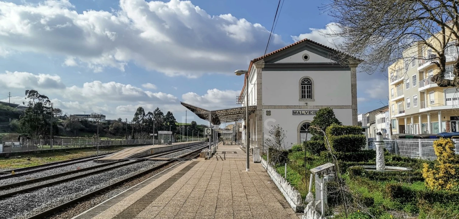 Armazém para Venda em Malveira e São Miguel de Alcainça Foto 11