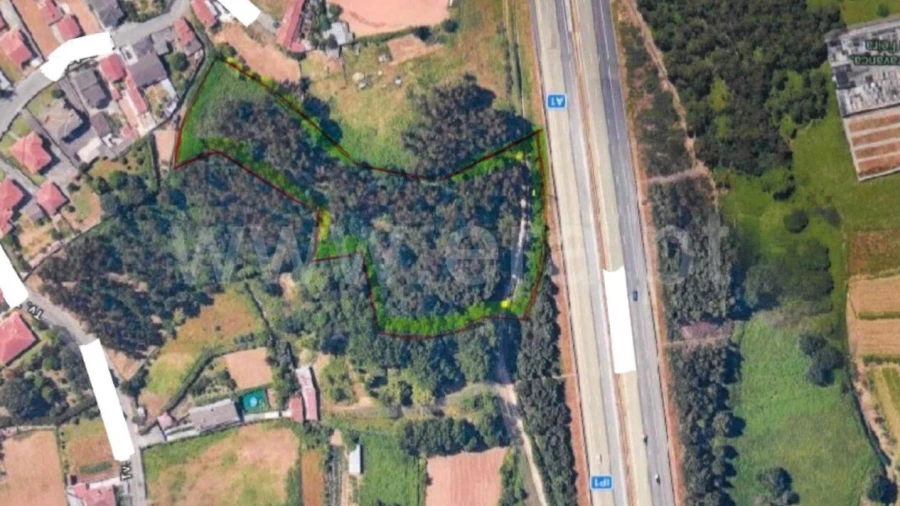 Terreno para Venda em Santa Maria da Feira, Travanca, Sanfins e Espargo