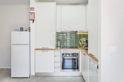 Moradia T6 para Venda em Algés, Linda-A-Velha e Cruz Quebrada-Dafundo