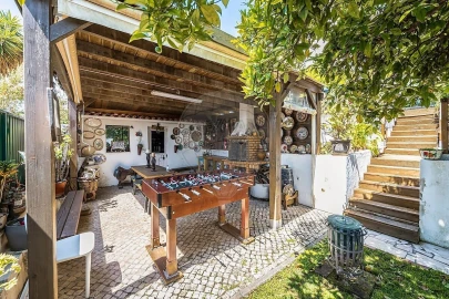 Moradia T6 para Venda em Algés, Linda-A-Velha e Cruz Quebrada-Dafundo