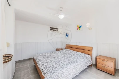 Moradia T6 para Venda em Algés, Linda-A-Velha e Cruz Quebrada-Dafundo