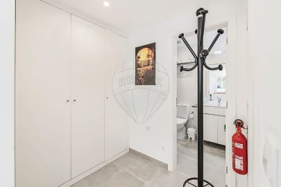 Moradia T6 para Venda em Algés, Linda-A-Velha e Cruz Quebrada-Dafundo