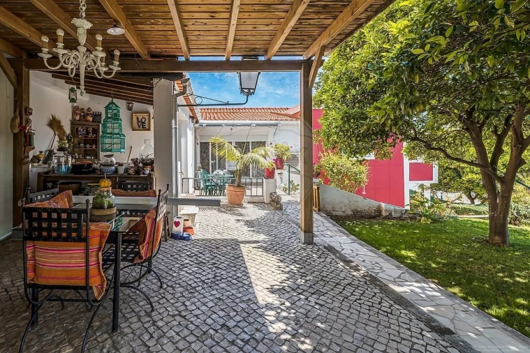 Moradia T6 para Venda em Algés, Linda-A-Velha e Cruz Quebrada-Dafundo Foto 37