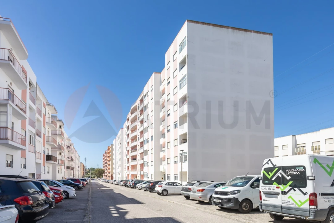Apartamento T2 para Venda em Setubal (São Sebastião) Foto 1