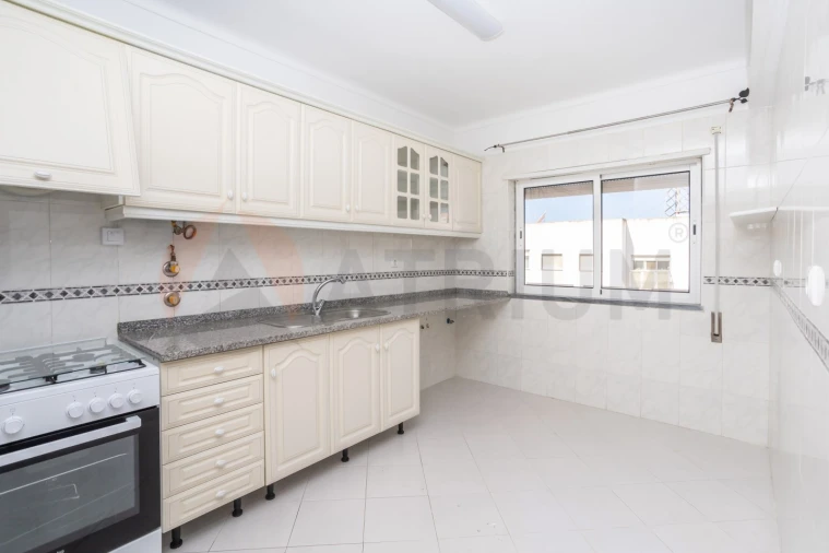 Apartamento T2 para Venda em Setubal (São Sebastião) Foto 30