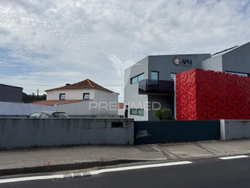 Escritório para Venda em Bougado (São Martinho e Santiago)