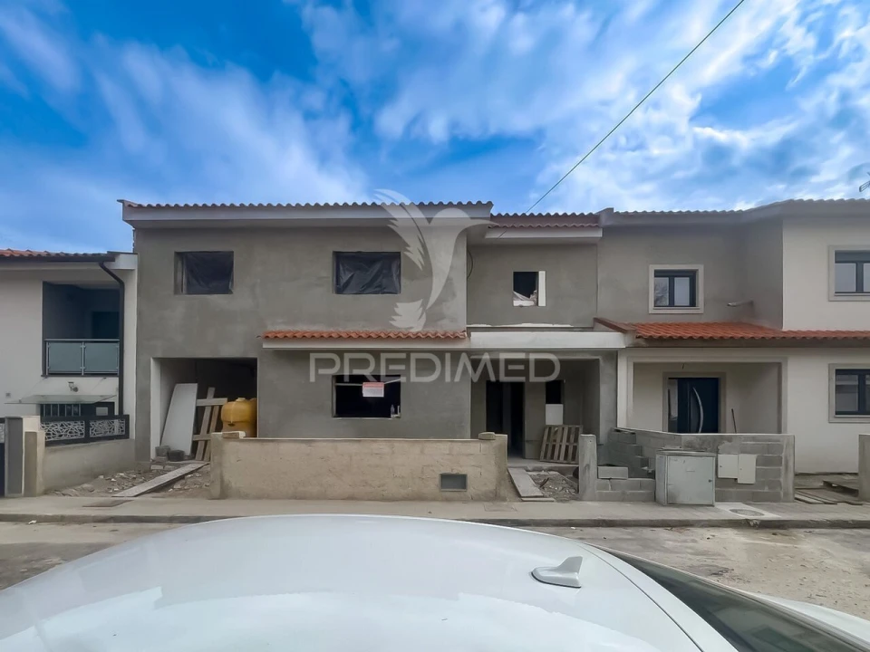 Moradia T4 para Venda em Santa Maria Maior Foto 23