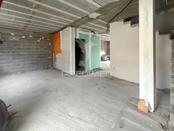 Moradia T4 para Venda em Santa Maria Maior