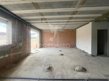 Moradia T4 para Venda em Santa Maria Maior