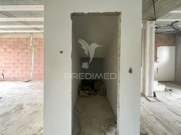 Moradia T4 para Venda em Santa Maria Maior