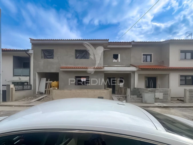 Moradia T4 para Venda em Santa Maria Maior Foto 27
