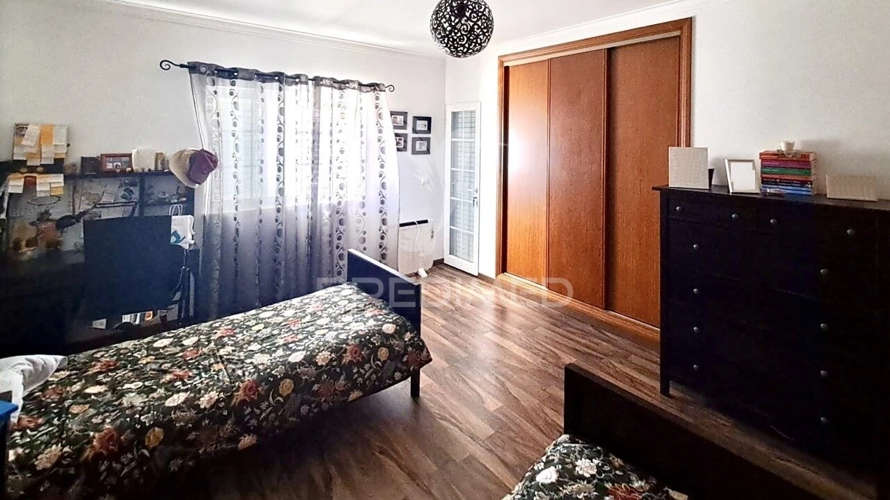 Moradia T3 para Venda em Gaio-Rosário e Sarilhos Pequenos Foto 10