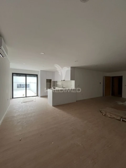 Apartamento T2 para Venda em Esgueira