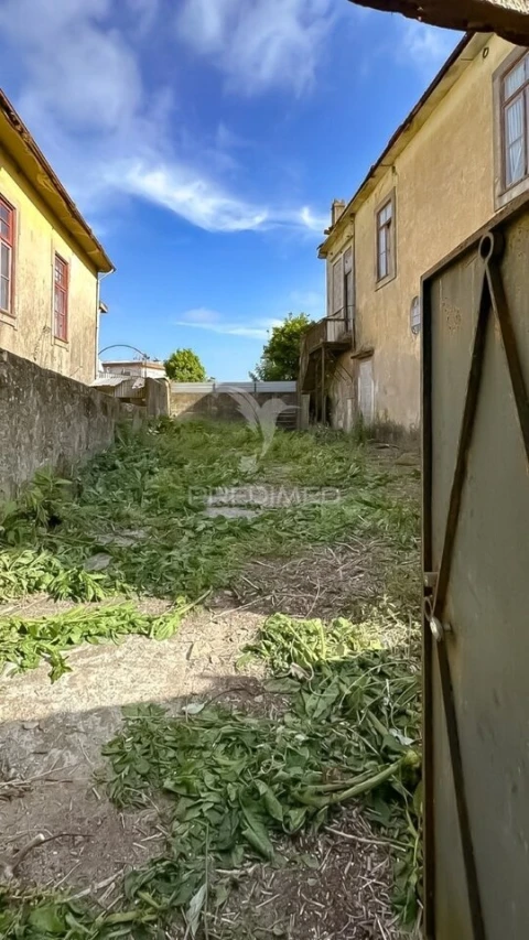 Moradia T9 para Venda em São Mamede de Infesta e Senhora da Hora