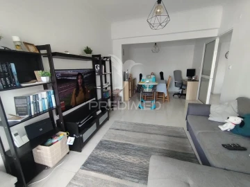 Apartamento T2 para Venda em Agualva e Mira-Sintra