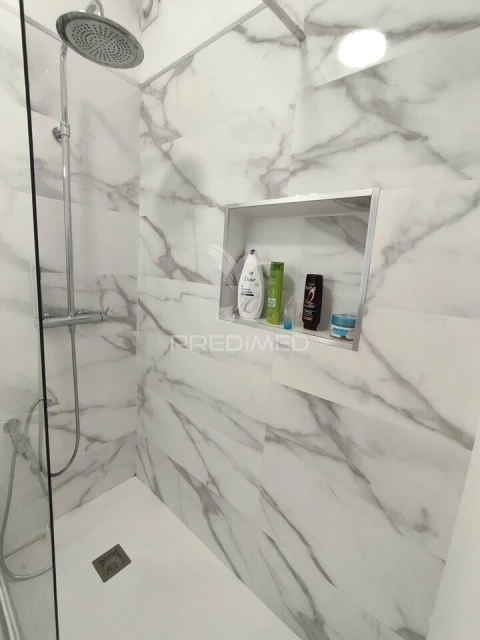 Apartamento T2 para Venda em Agualva e Mira-Sintra