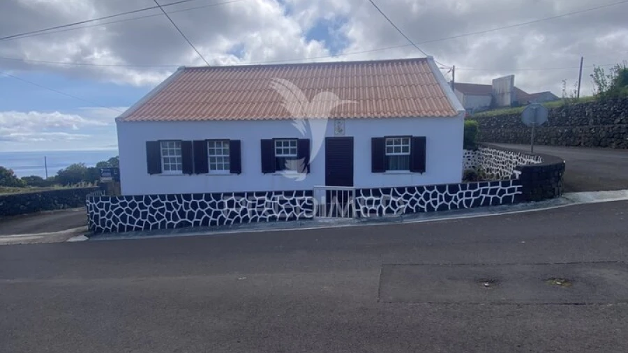 Moradia T2 para Venda em Norte Pequeno