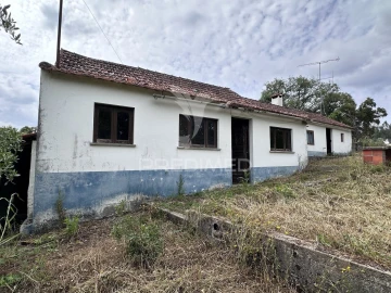 Moradia T3 para Venda em Atouguia